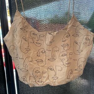 Kendall & Kylie Cream Sleeveless Graphic Crop Camisole